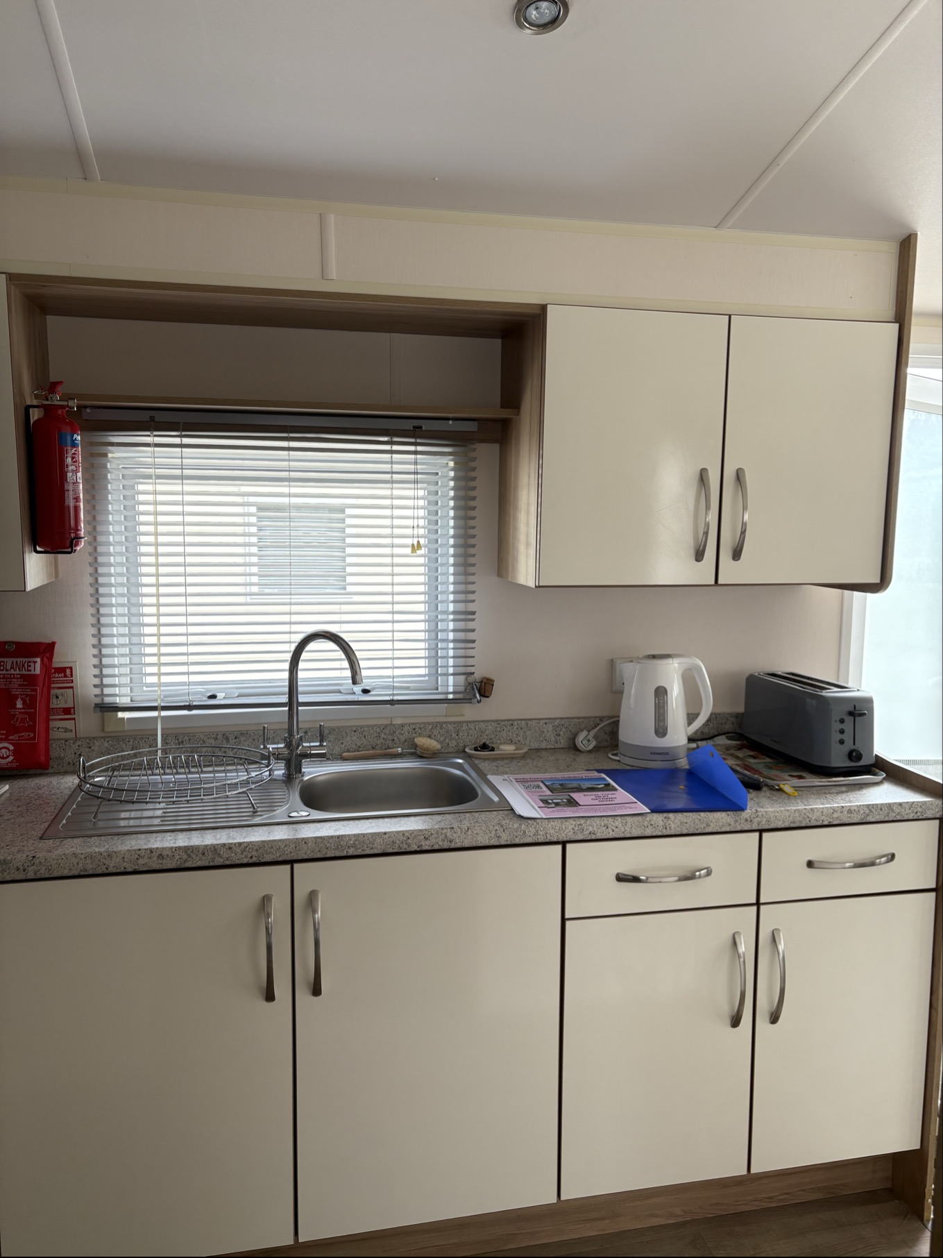 Kitchen with sink and cabinets