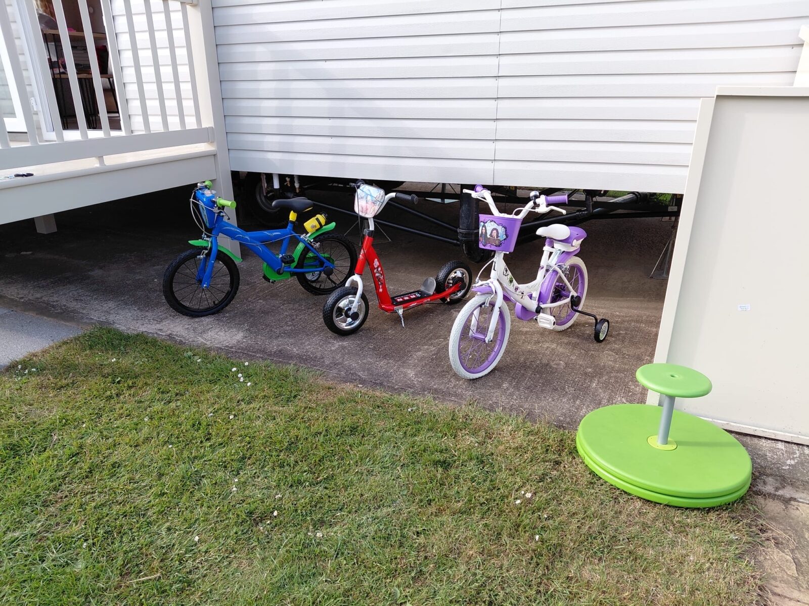 childrens bikes outside holiday home